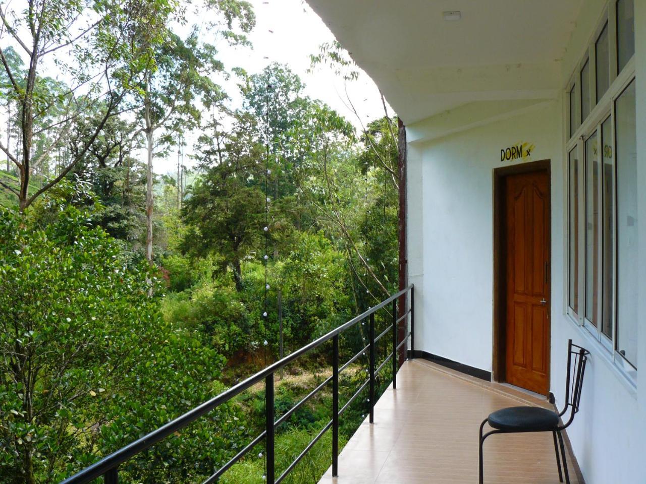 White House Riverside Retreat Nallathanniya Extérieur photo